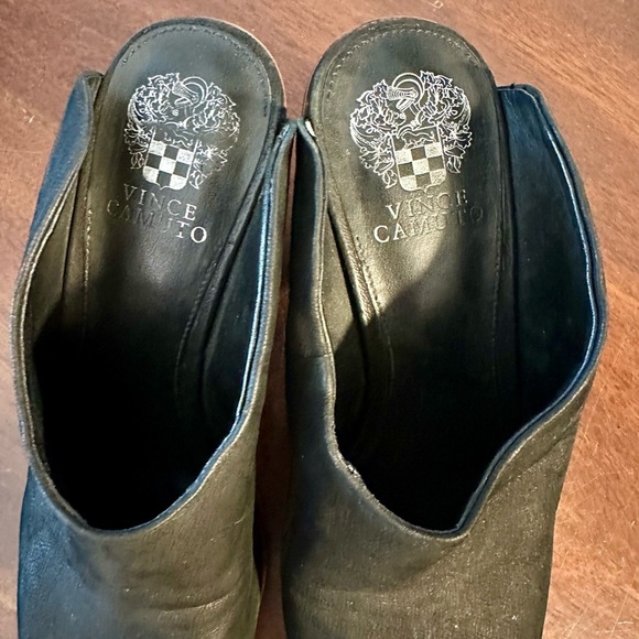 Vince Camuto Elegant Black Leather Slip On Block Heel Mules - Picture 3 of 5